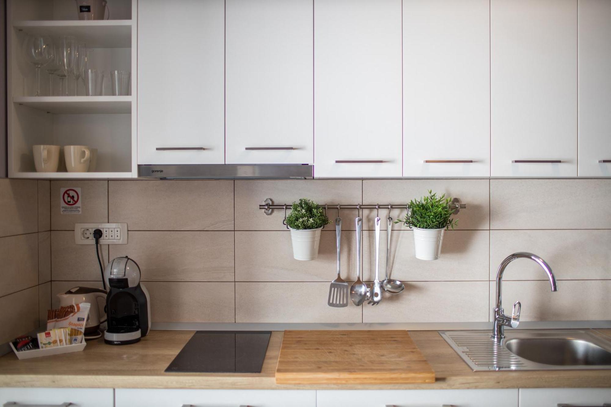Zlatin Dvor - Apartments For 3, Terrace, Trogir Center, Beach At 5-Min, Bike Friendly Δωμάτιο φωτογραφία