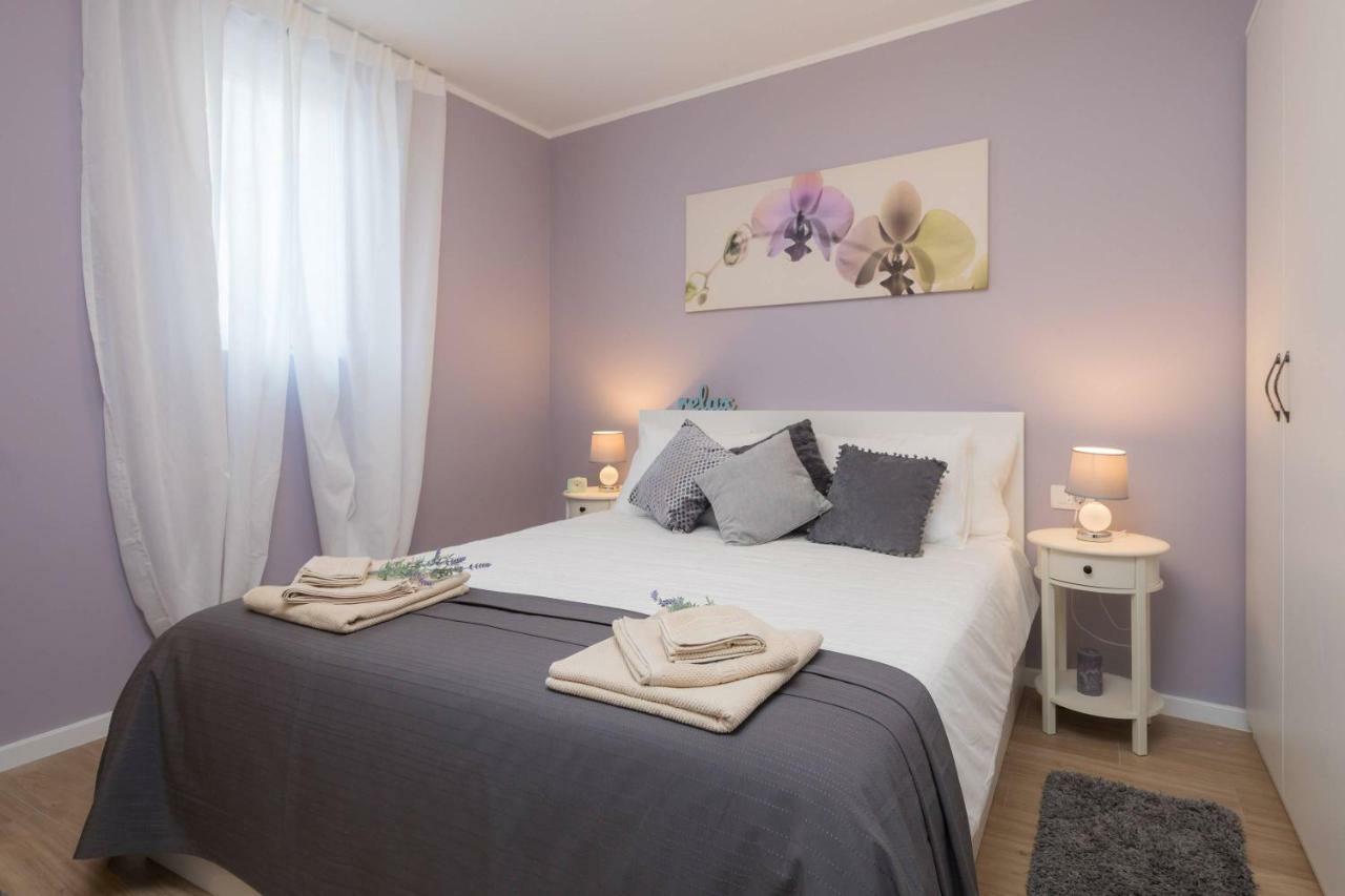 Zlatin Dvor - Apartments For 3, Terrace, Trogir Center, Beach At 5-Min, Bike Friendly Εξωτερικό φωτογραφία