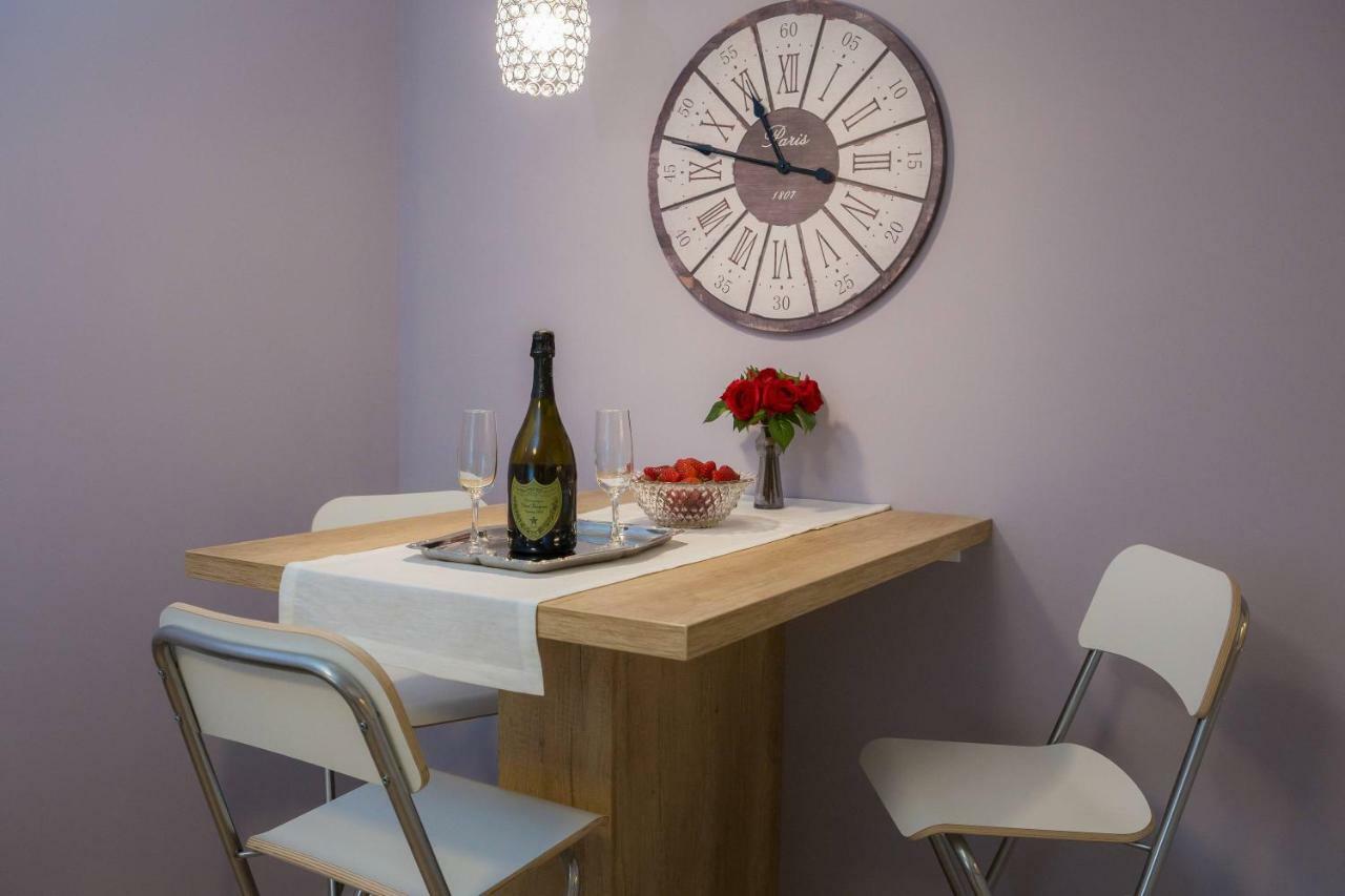 Zlatin Dvor - Apartments For 3, Terrace, Trogir Center, Beach At 5-Min, Bike Friendly Εξωτερικό φωτογραφία