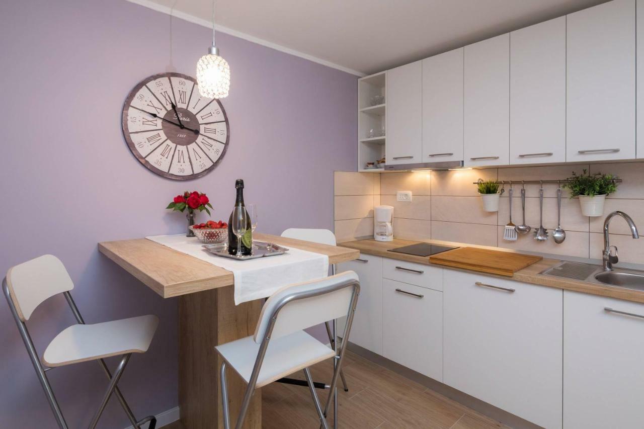 Zlatin Dvor - Apartments For 3, Terrace, Trogir Center, Beach At 5-Min, Bike Friendly Εξωτερικό φωτογραφία