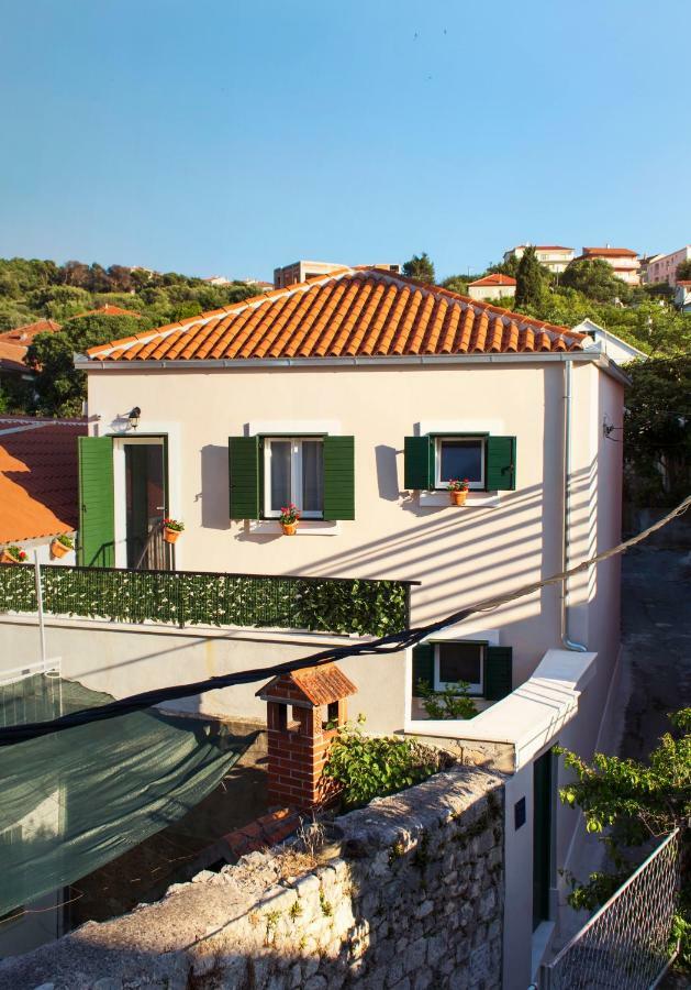 Zlatin Dvor - Apartments For 3, Terrace, Trogir Center, Beach At 5-Min, Bike Friendly Εξωτερικό φωτογραφία