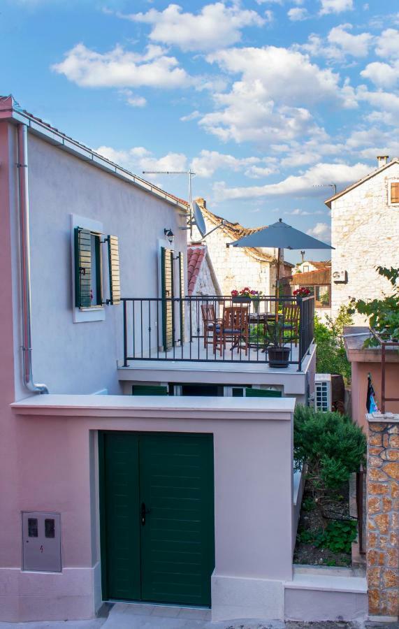 Zlatin Dvor - Apartments For 3, Terrace, Trogir Center, Beach At 5-Min, Bike Friendly Εξωτερικό φωτογραφία